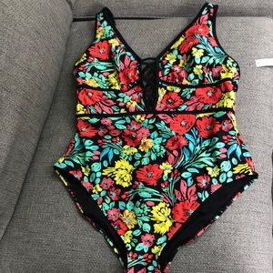 NWT Adore Me black floral criss-cross front open detail with removable bra pads.